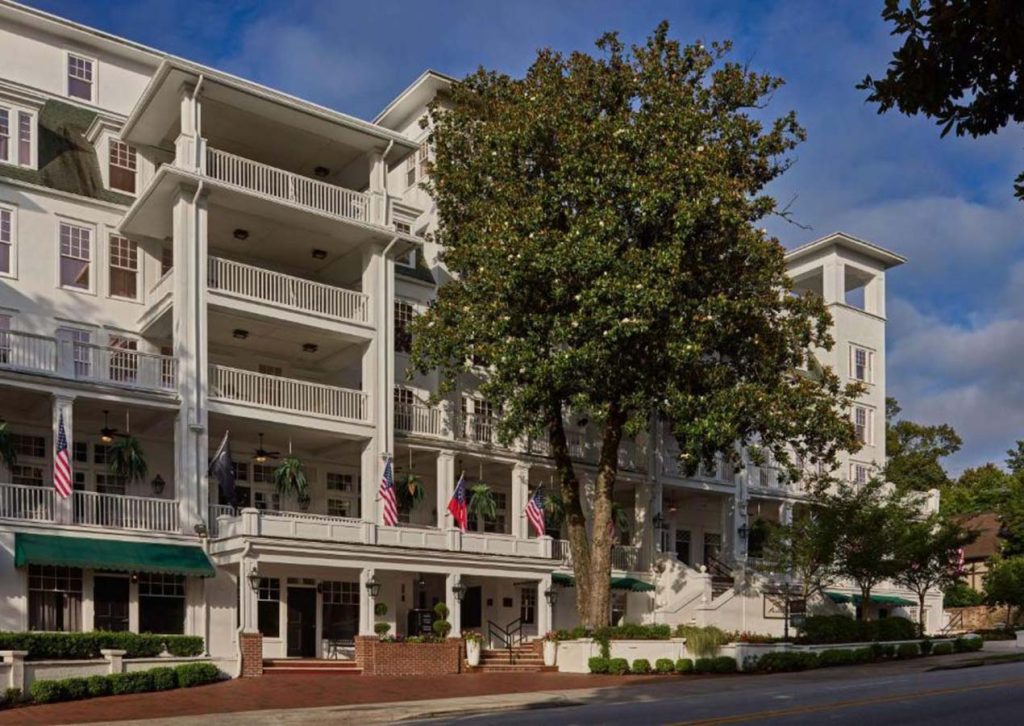 Augusta Oasis Unveiled: Partridge Inn Augusta, Curio Collection by Hilton
